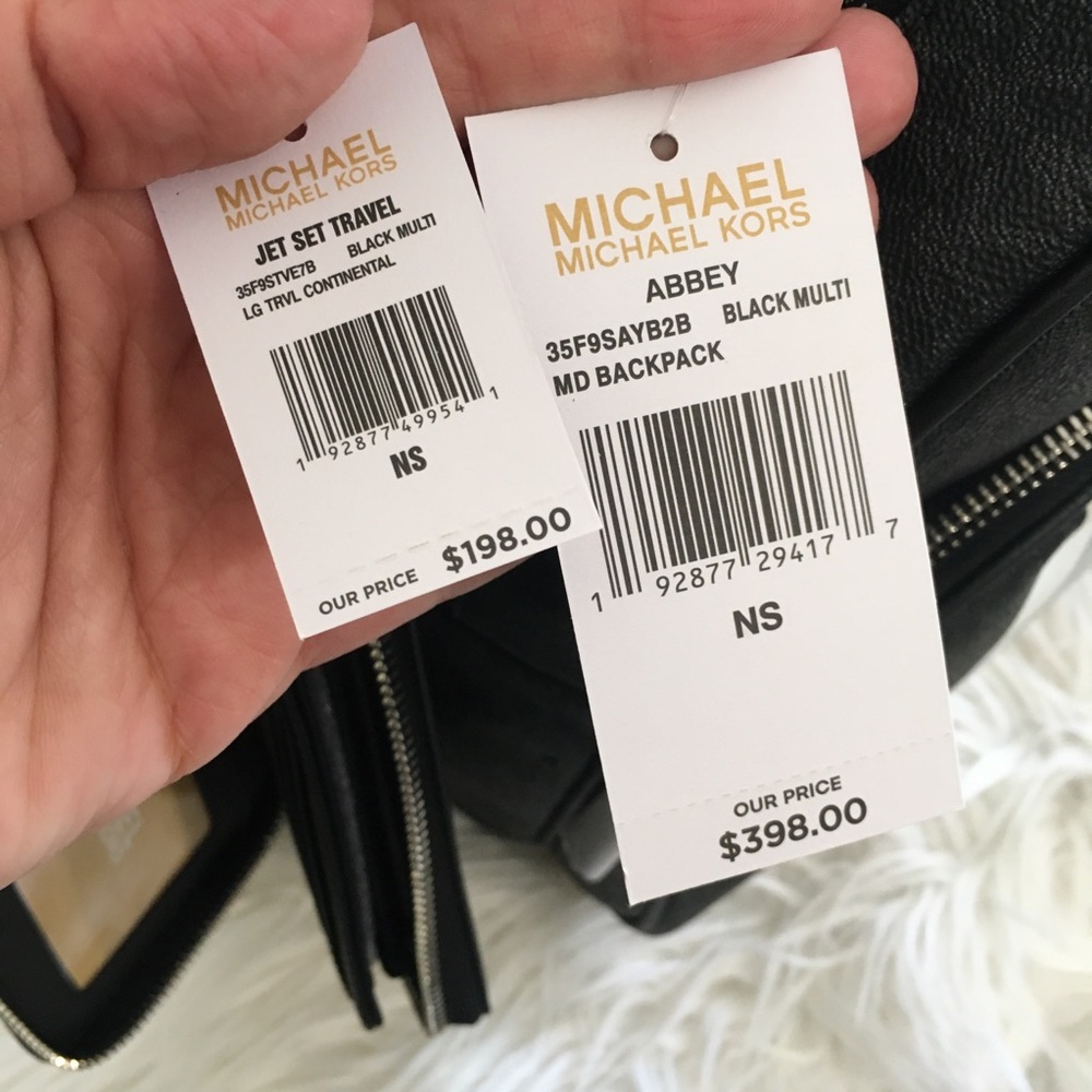 Last set✨Michael Kors medium abbey Backpack&wallet - Picture 8 of 8